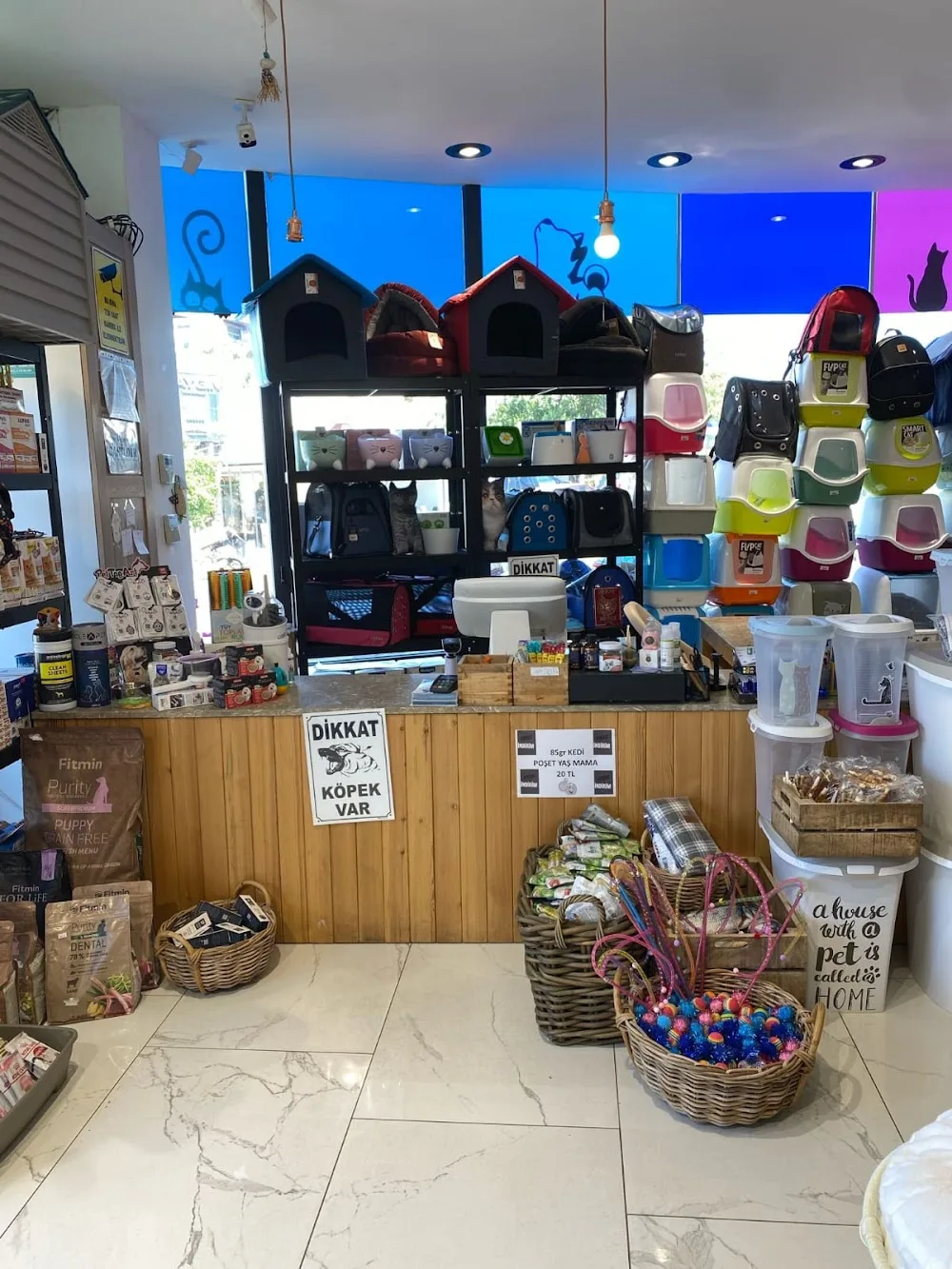 Miyavski Bodrum Petshop & Petkuaför - Çırkan, Bodrum pet otel